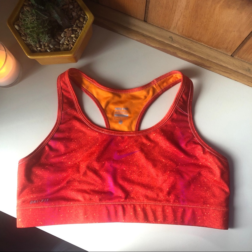 Nike sports bra size Large